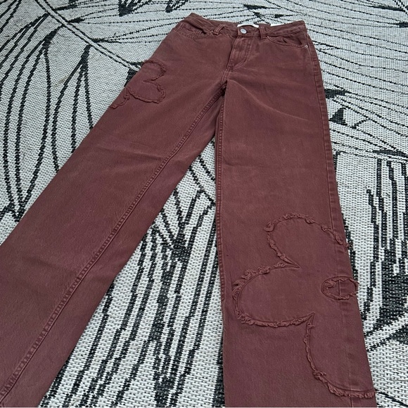 PacSun Flower Patch 90’s Boyfriend Jeans - Picture 5 of 16